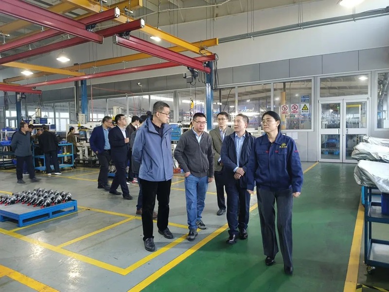 青島力克川液壓機械有限公司協(xié)辦國家標(biāo)準(zhǔn)審查會議在青島勝利召開！5.jpg
